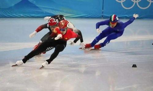 中国速滑教练吃瓜视频,引发网友热议