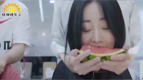 小璇姐吃瓜真的假的视频,真真假假，事件背后真相揭晓