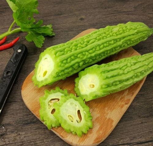 吃脆瓜的好处和坏处视频,美味与健康双收的绿色佳肴，揭秘其利弊